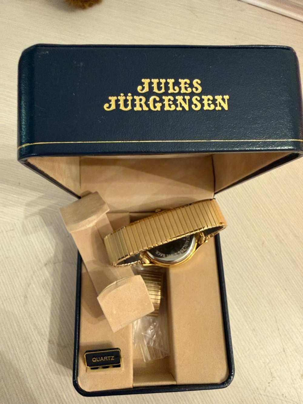 Jules Jorgensen Mens Gold America Black Quartz Watch Stainless Steel Vintage New - Picture 5 of 9